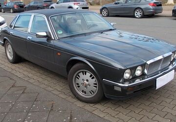 Jaguar XJ40 192.790 km 7.500 &euro; Düsseldorf 40549