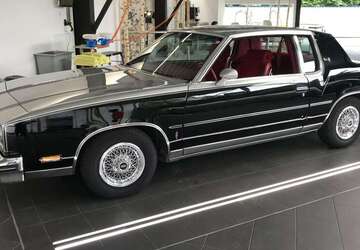 Oldsmobile Delta 88 75.000 km 9.900 &euro; Krefeld, Stadt 47803