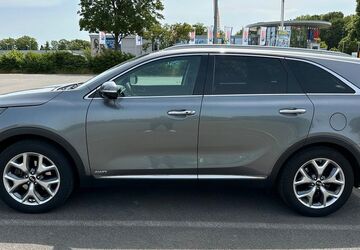 Kia Sorento 205.500 km 14.499 &euro; Krefeld 47798