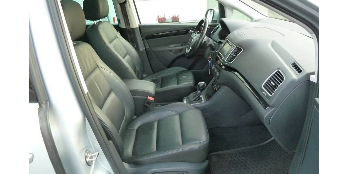 VW Sharan 2.0 TDI DSG Panorama Navi Leder 7 Sitze + 175.000 km 16.900 &euro; Ratingen 40885