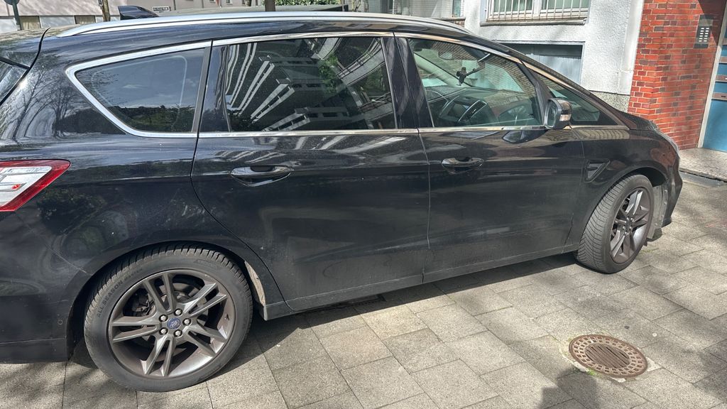 Ford S-Max 222.000 km 14.500 &euro; Düsseldorf 40227