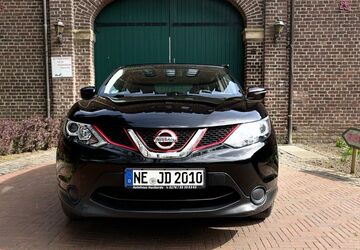Nissan Qashqai 123.000 km 8.999 &euro; Neuss 41469