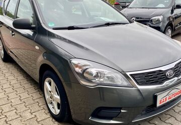 Kia ceed Sportswagon 130.560 km 3.000 &euro; Moers 47445