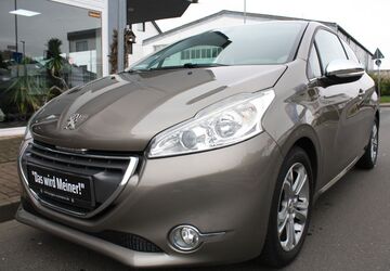Peugeot 208 86.000 km 6.599 &euro; Kaarst 41564