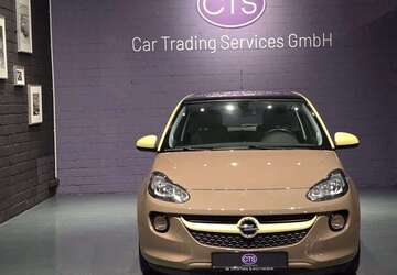 Opel Adam 61.558 km 8.900 &euro; Düsseldorf 40476
