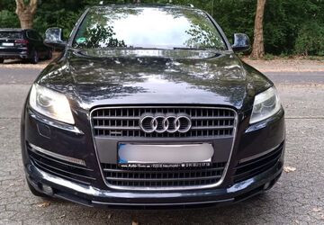 Audi Q7 334.047 km 8.600 &euro; Düsseldorf 40599
