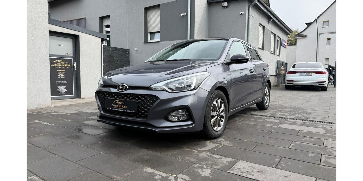 Hyundai i20 94.000 km 12.400 &euro; Bottrop 46236