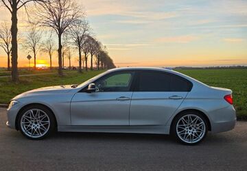 BMW 320 106.000 km 13.100 &euro; Krefeld 47839