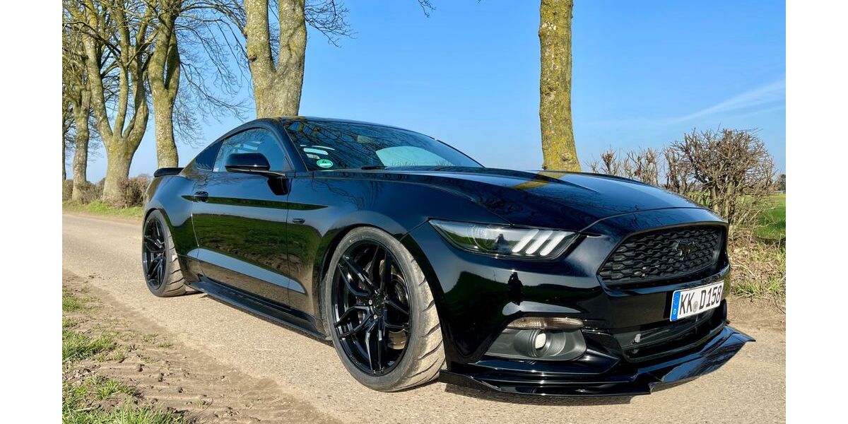 Ford Mustang 84.000 km 32.000 &euro; Nettetal 41334