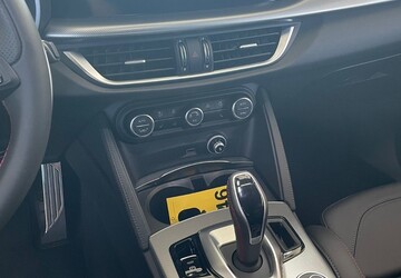 Alfa Romeo Stelvio 2.0 Turbo 16V AT8-Q4 Competizio 24.000 km 53.000 &euro; Kempen 47906