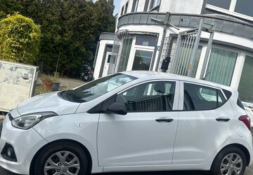 Hyundai i10 110.000 km 3.999 &euro; Essen 45326