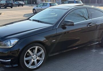 Mercedes-Benz C 250 147.000 km 16.990 &euro; Essen 45141