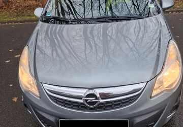 Opel Corsa 174.000 km 2.499 &euro; Nettetal 41334