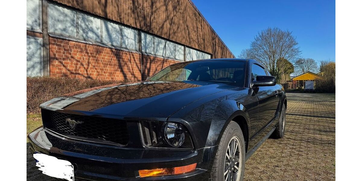 Ford Mustang 77.000 km 13.000 &euro; Düsseldorf 40210