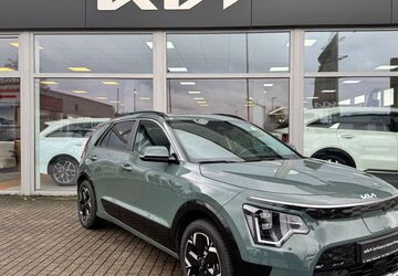 Kia Niro 17.400 km 32.900 &euro; Dinslaken 46539