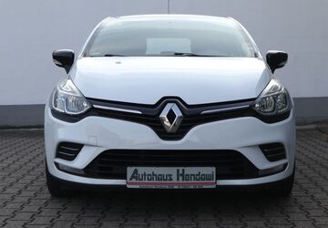 Renault Clio 71.400 km 8.490 &euro; Moers 47443