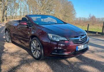 Opel Cascada 228.000 km 6.299 &euro; Straelen 47638