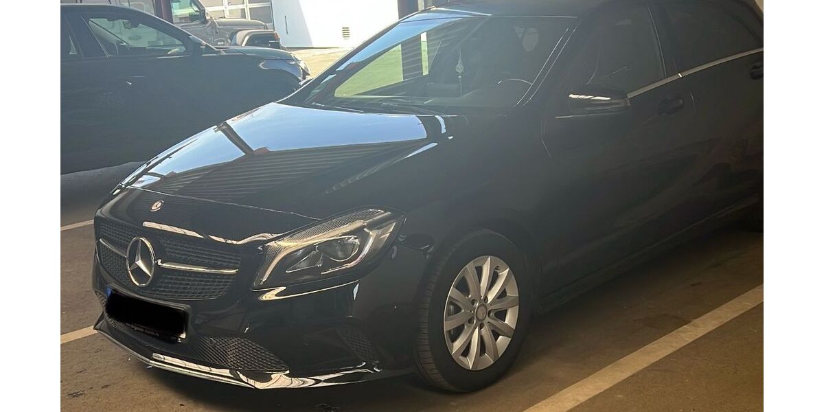 Mercedes-Benz A 180 176.000 km 13.888 &euro; Krefeld 47799