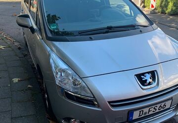 Peugeot 5008 76.900 km 5.200 &euro; Meerbusch 40667