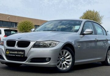 BMW 318 175.135 km 4.990 &euro; Düsseldorf 40233