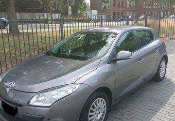 Renault Megane 158.000 km 3.900 &euro; Dusseldorf 40223
