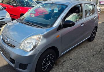 Daihatsu Cuore 97.000 km 3.950 &euro; Krefeld 47807