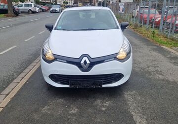 Renault Clio 66.967 km 6.700 &euro; Düsseldorf 40549