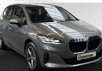 BMW 220 Active Tourer 2.550 km 29.390 &euro; Moers 47441