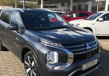 Mitsubishi Outlander 15.500 km 46.950 &euro; Krefeld 47807