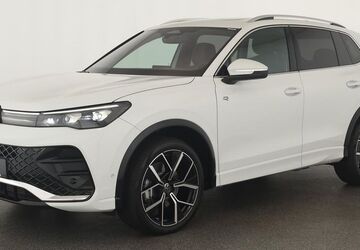 VW Tiguan 26.900 km 46.884 &euro; Düsseldorf 40233