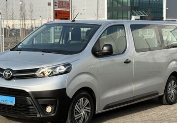 Toyota Proace (Verso) 147.000 km 14.999 &euro; Bottrop 46238