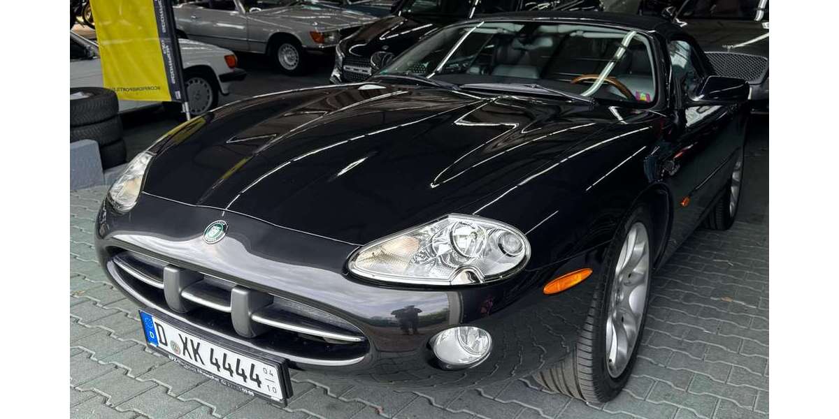 Jaguar XK8 104.900 km 25.900 &euro; Düsseldorf 40474