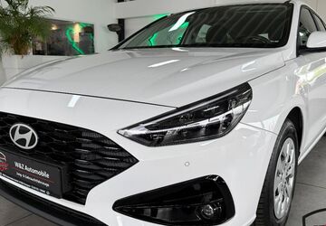 Hyundai i30 5.450 km 18.890 &euro; Kempen 47906