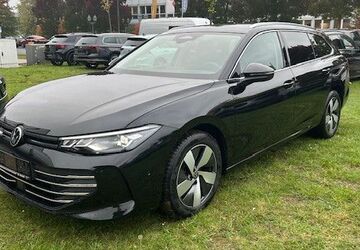 VW Passat Variant 12.944 km 39.950 &euro; Düsseldorf 40472