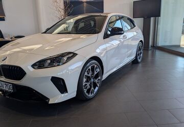 BMW 120 4.499 km 37.950 &euro; Duisburg 47119