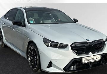 BMW M5 3.700 km 114.114 &euro; Geldern 47608