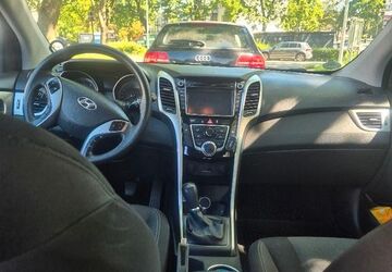 Hyundai i30 142.000 km 6.500 &euro; Moers 47455
