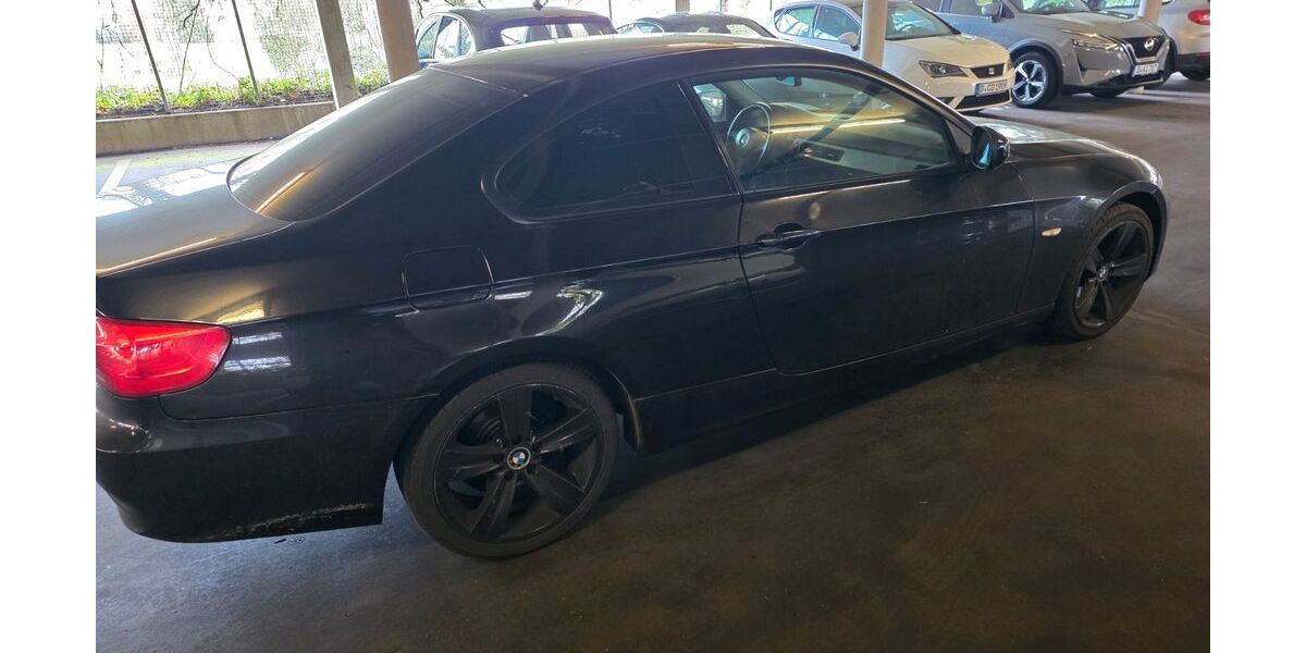 BMW 318 176.000 km 5.500 &euro; dusseldorf 40239