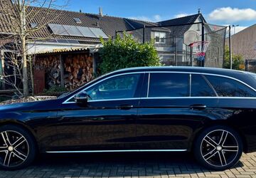 Mercedes-Benz E 220 179.000 km 17.450 &euro; Moers 47445