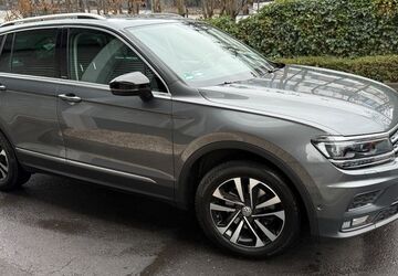 VW Tiguan 68.000 km 19.000 &euro; Dusseldorf 40474
