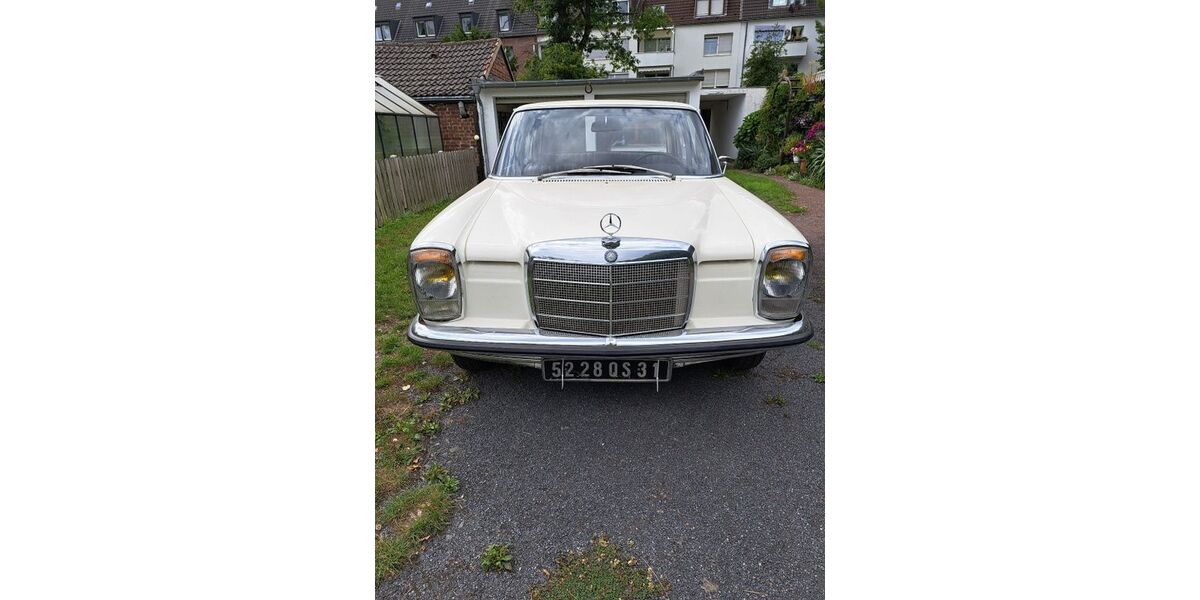 Mercedes-Benz 220 138.000 km 16.950 &euro; Duisburg 47259