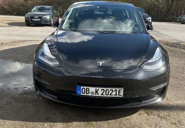Tesla Model 3 204.000 km 19.500 &euro; Oberhausen 46149