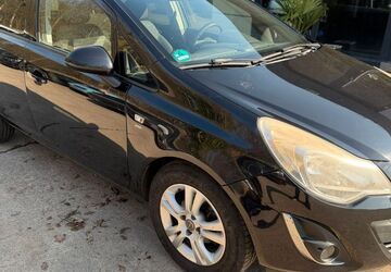 Opel Corsa 235.000 km 2.199 &euro; Grefrath 47929