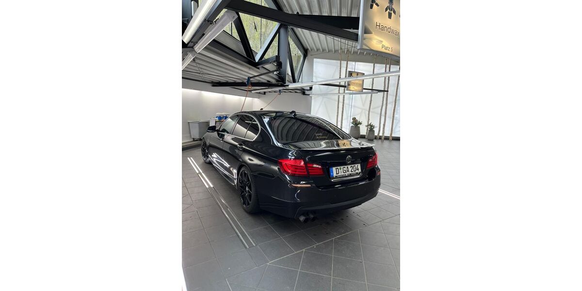 BMW 523 225.000 km 7.300 &euro; Düsseldorf 40476