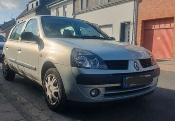 Renault Clio 154.000 km 2.100 &euro; Dulken 41751