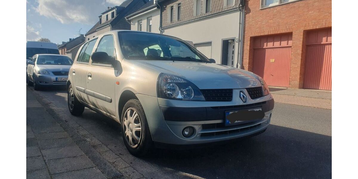 Renault Clio 154.000 km 2.100 &euro; Dulken 41751