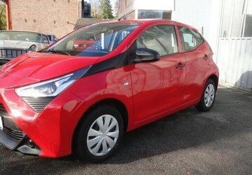 Toyota Aygo X x-Business-Paket 53 KW Klima 1.Hd 100.000 km 6.999 &euro; Neuss 41462