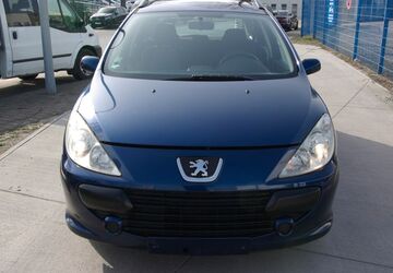 Peugeot 307 150.000 km 2.880 &euro; Bottrop 46242