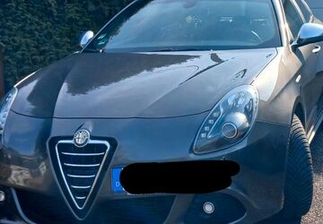 Alfa Romeo Giulietta 121.000 km 6.700 &euro; Neukirchen-Vluyn 47506