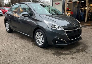 Peugeot 208 92.000 km 6.980 &euro; Essen 45141